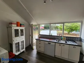 Magnificent Milang, Lakes, Sunsets, Wineries, - Image 3