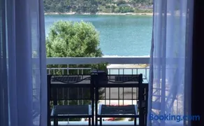 Beach Side Apart II - Image 3