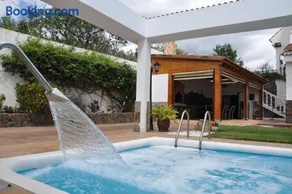 Bonita casa cálida para el relax con wifi - Image 1