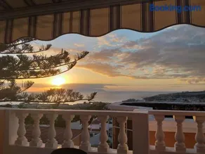 Ocean View Apartment - Image 2