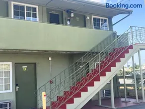 Star Motel - Image 4