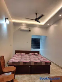 Thekkumpuram Tourist Home - Image 4