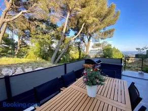 Beautiful duplex with sea view - Image 1