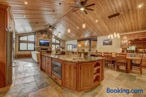 Navahoe Nest - Large Luxury Home w Hot Tub - Image 5