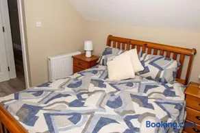 Sullcon Apartment - Image 2