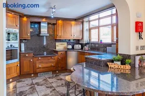 Abbey Farm House Ormskirk - Image 5