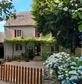 Gite Sous Les Deux Arbres - Image 2