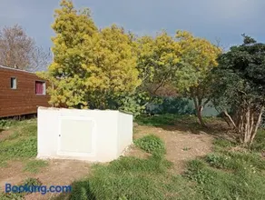 Mobil Home avec piscine sur terrain privé de 1500 m2 - Image 1