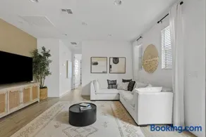 Cozy & Luxe Suite in Queen Creek - Image 1