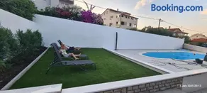 Apartman Ana with POOL - Image 3
