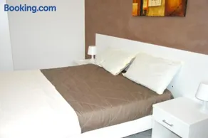 Helios Rooms - Image 3