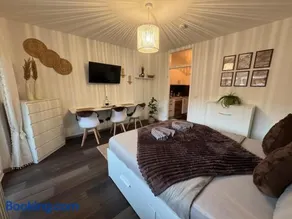 BOHO Apartment Aura - Image 4