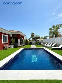 Chalet exclusivo bonalba - Image 1