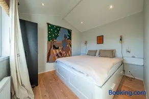 Charming chalet on the Vinkeveense Plassen - Image 3