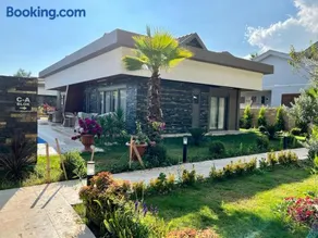 Green Park Villa - Image 1