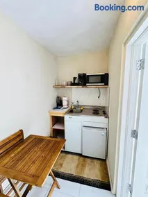 Ling Ling Room - Ferdie's Place - Image 2