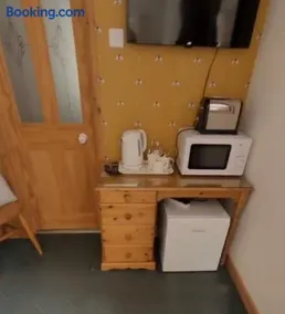 Rose Cottage Room Bee Happy - Image 5
