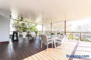 Urban Getaway Central Cottage - Image 2