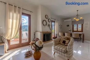 Melanes Serenity 3Br Apartment - Image 3