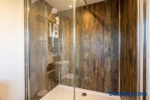 A charming One Bed Annex with a separate entrance. - Image 2