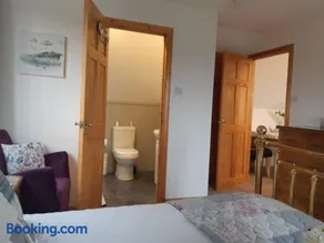An Cois Na H-Aibhne - Image 4