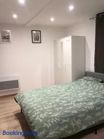 Beau studio meublé refait à neuf Montélimar centre - Image 2