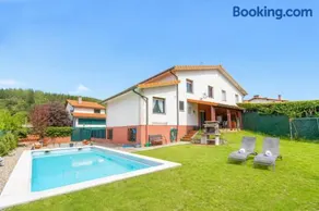 Gran casa de campo ideal para familias en Navarra - Image 1
