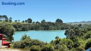 Birdsong Water View 2 Bedroom Apartment - Image 1