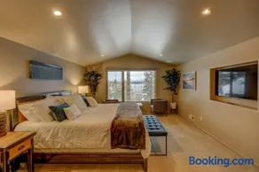 Mackinaw Manor by Casago McCall - Donerightmanagement - Image 4