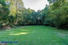 2BR Spacious Escape Close to DC & Baltimore - Image 3