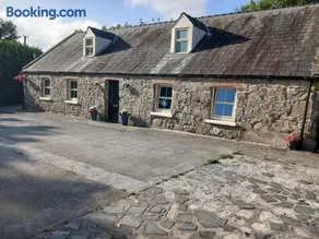 Charming Farm Cottage Near Lough Derg - Image 2