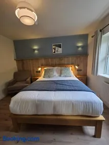 Connemara National Park Lodge - Image 3