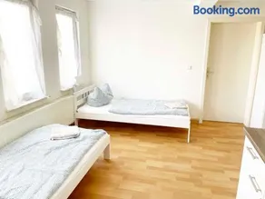 Fully Equipped Spacious Worker Apartment - Image 4