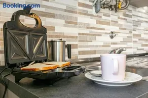 Milano Malpensa 2 min - Suite With Wifi, AC, Free Park - Image 2