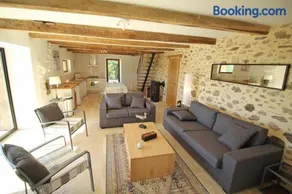 Chez le bayle - Image 1