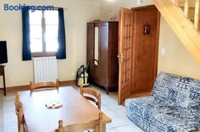 Appartement confortable à Mesnay - 70 m² - Balcon privé - Image 1