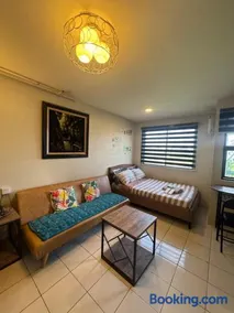 Cozy Boo Staycation near Enchanted kingdom by Dynel - Image 4