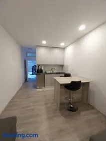 Studio Apartment Peninsula - Image 3