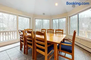 The Ski Haus - Image 4