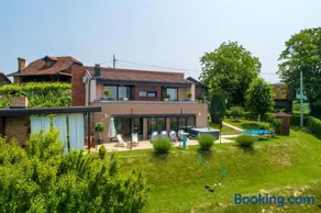 DIVINUS HOLIDAY HOUSE - Image 2