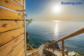 Rocca al Mare Seaside Villas - Image 4