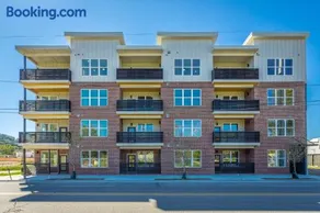 Chic 2BR at The Poplin - Southside Chattanooga - Image 5