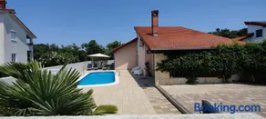Villa Leonore mit beheizbarem Pool - Image 1
