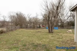 Dog-Friendly Home w Fenced Yard nr Berea College - Image 2
