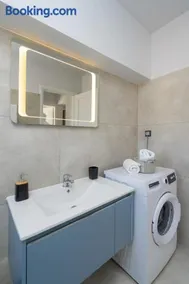 Blue Coast House - Image 2