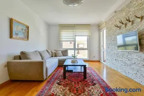 Lux Apartman Sofia - Image 5