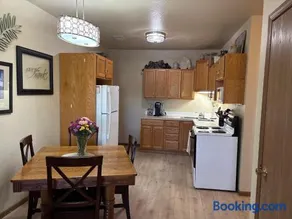 2 Bedroom Retreat on the River - Image 2