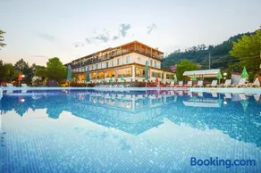 Edi Hotel - Image 1