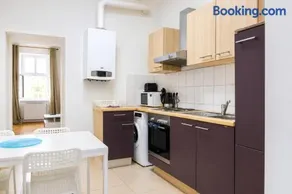 Comfortable 2BR Apartment Near Wiener Stadthalle - Image 5