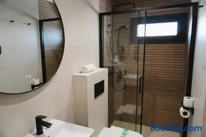 Hotel Ram Rooms Tahiti - Image 3